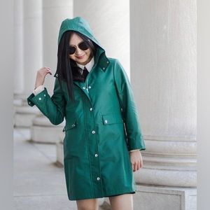 NWT J.Crew Classic Raincoat in Pine/ Anchor